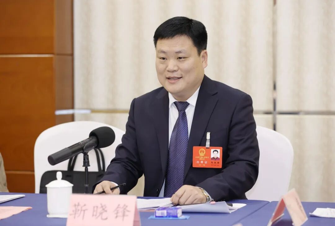 1769651930395059396.jpg 24.jpg